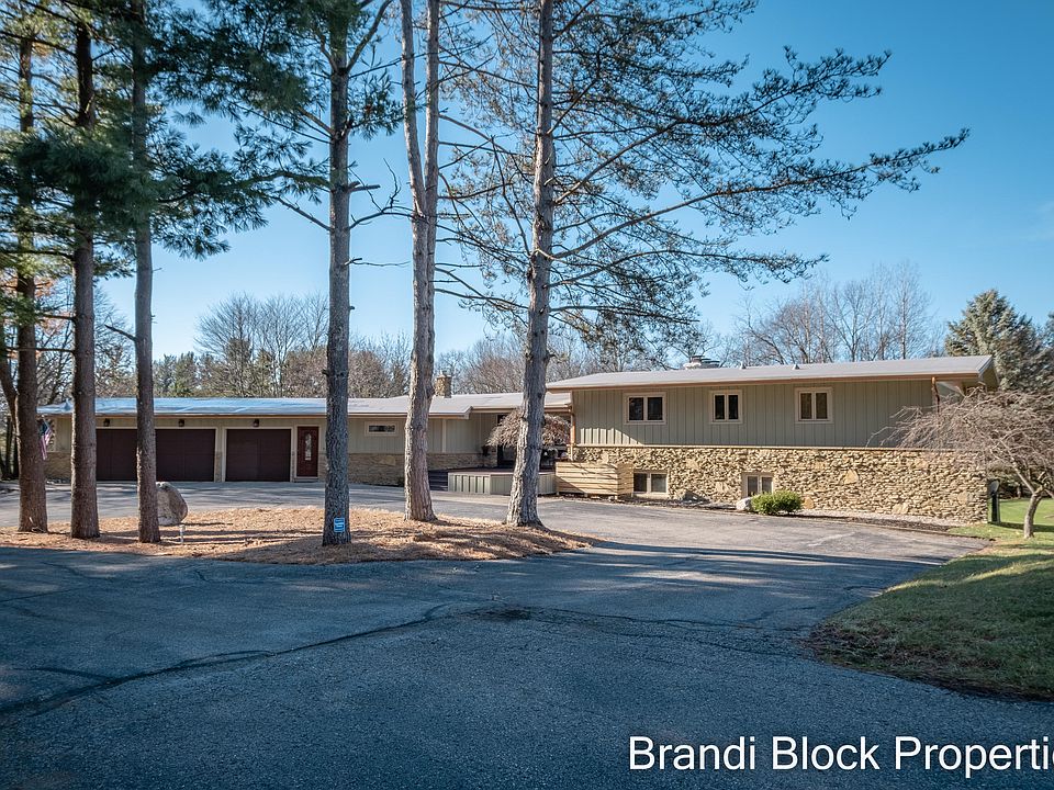 1st image of 8085 Cameron Ct SE