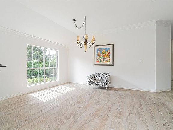 5th image of 1403 Wedgewood Ct