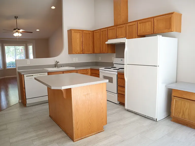 4615 NE 126th Ave — Photo 11