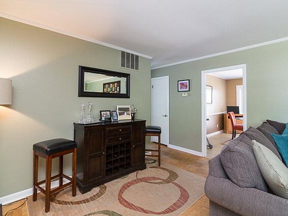 3rd image of 2254 Hoop Jr Ct
