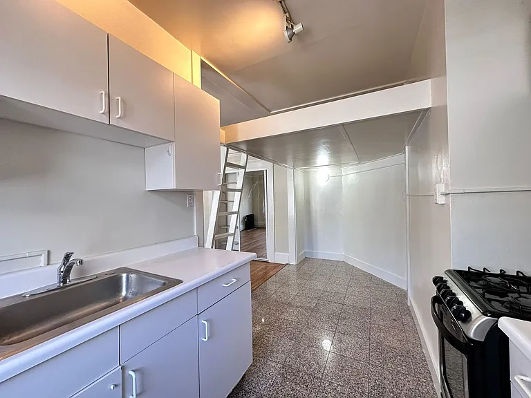 555 OFarrell Street — Photo 6
