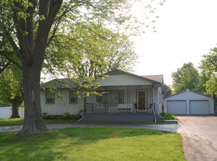 23973 Shake Rag Rd, Danville, IL 61834