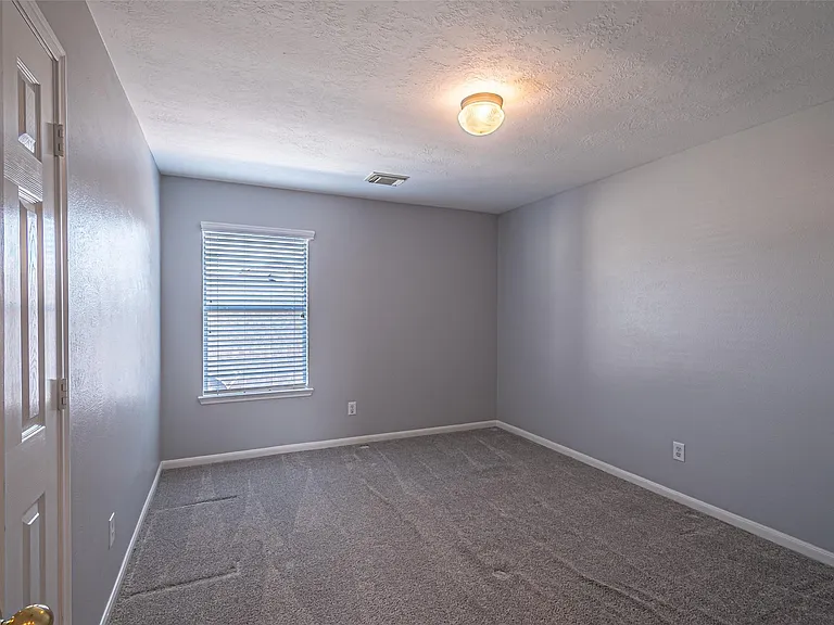 7431 Riven Oaks Ct — Photo 41