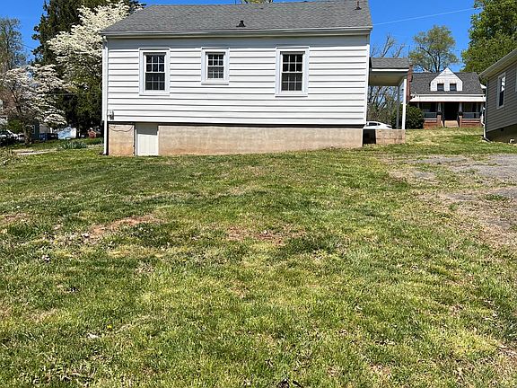 3rd image of 409 Lakewood St