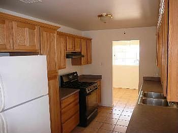 3rd image of 3042 E Avalon Dr