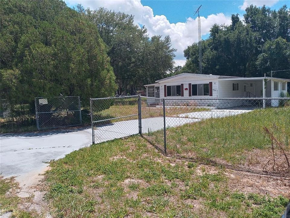 1st image of 9968 SE 166th Pl