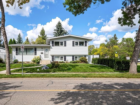 2nd image of 2 Lester Cres