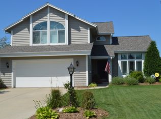 N107W14140 Overlook Ct, Germantown, WI