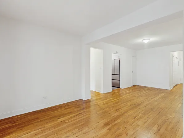 282 East 35th Street image 3 of 10