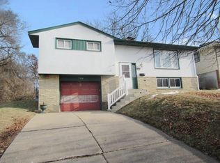 740 Bidwell St, Saint Paul, MN 55107