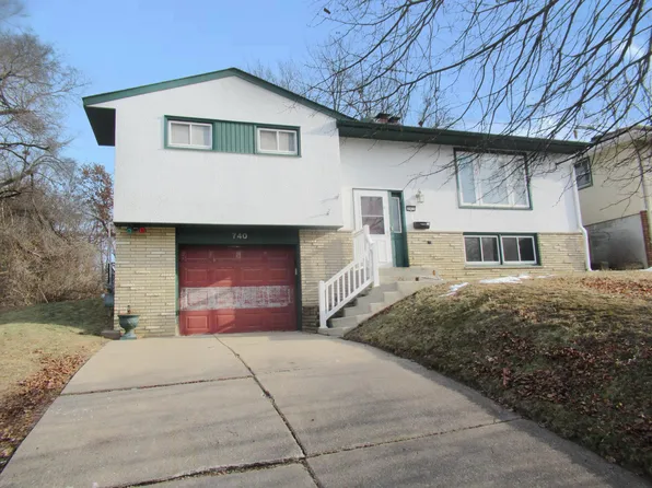 740 Bidwell St, Saint Paul, MN 55107