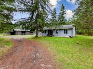 670 W Dayton Trails Dr, Shelton, WA 98584