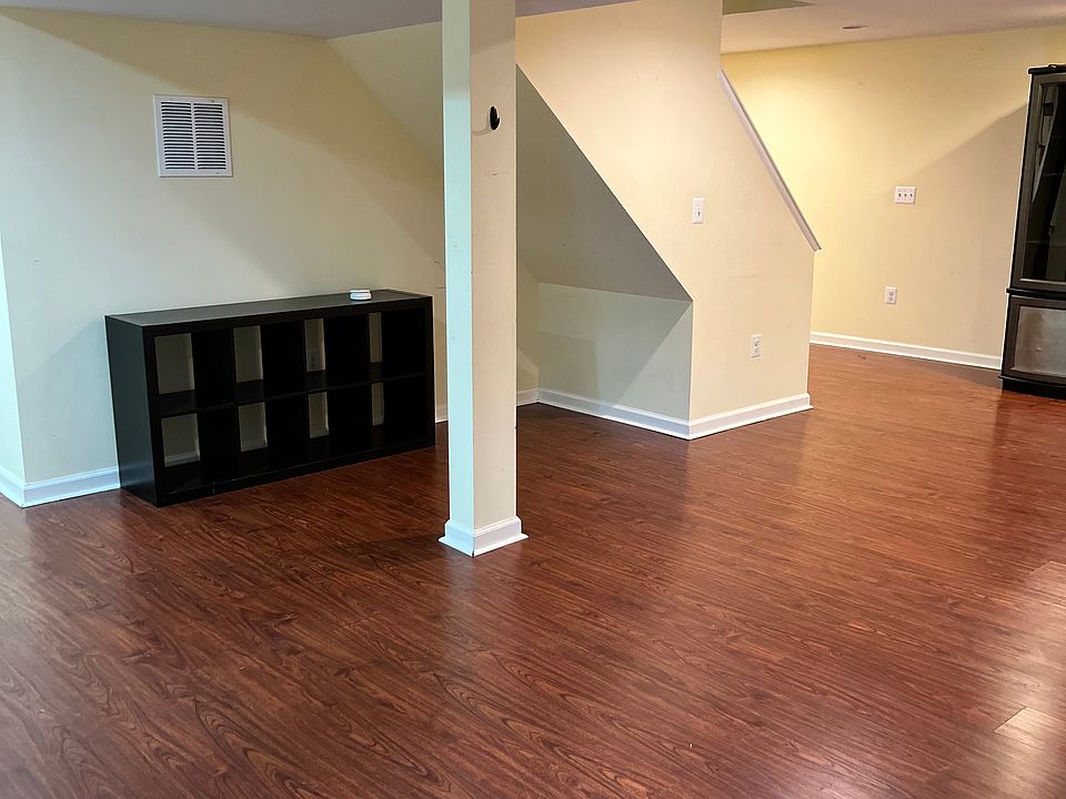 1st image of 16718 Tintagel Ct