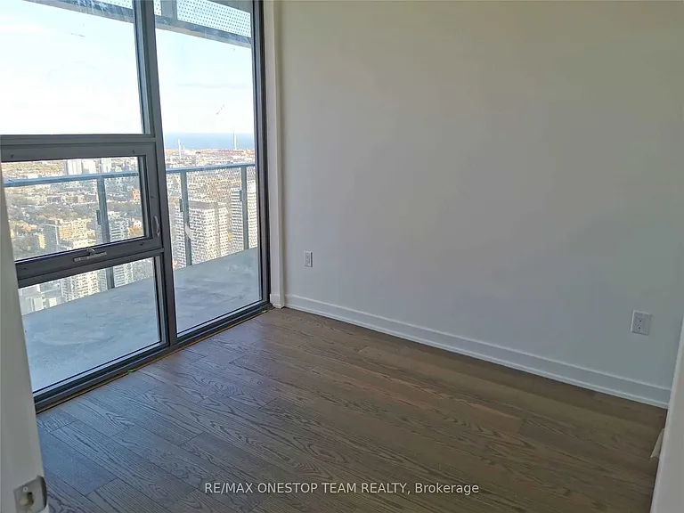 11 Wellesley St W #6013 — Photo 13