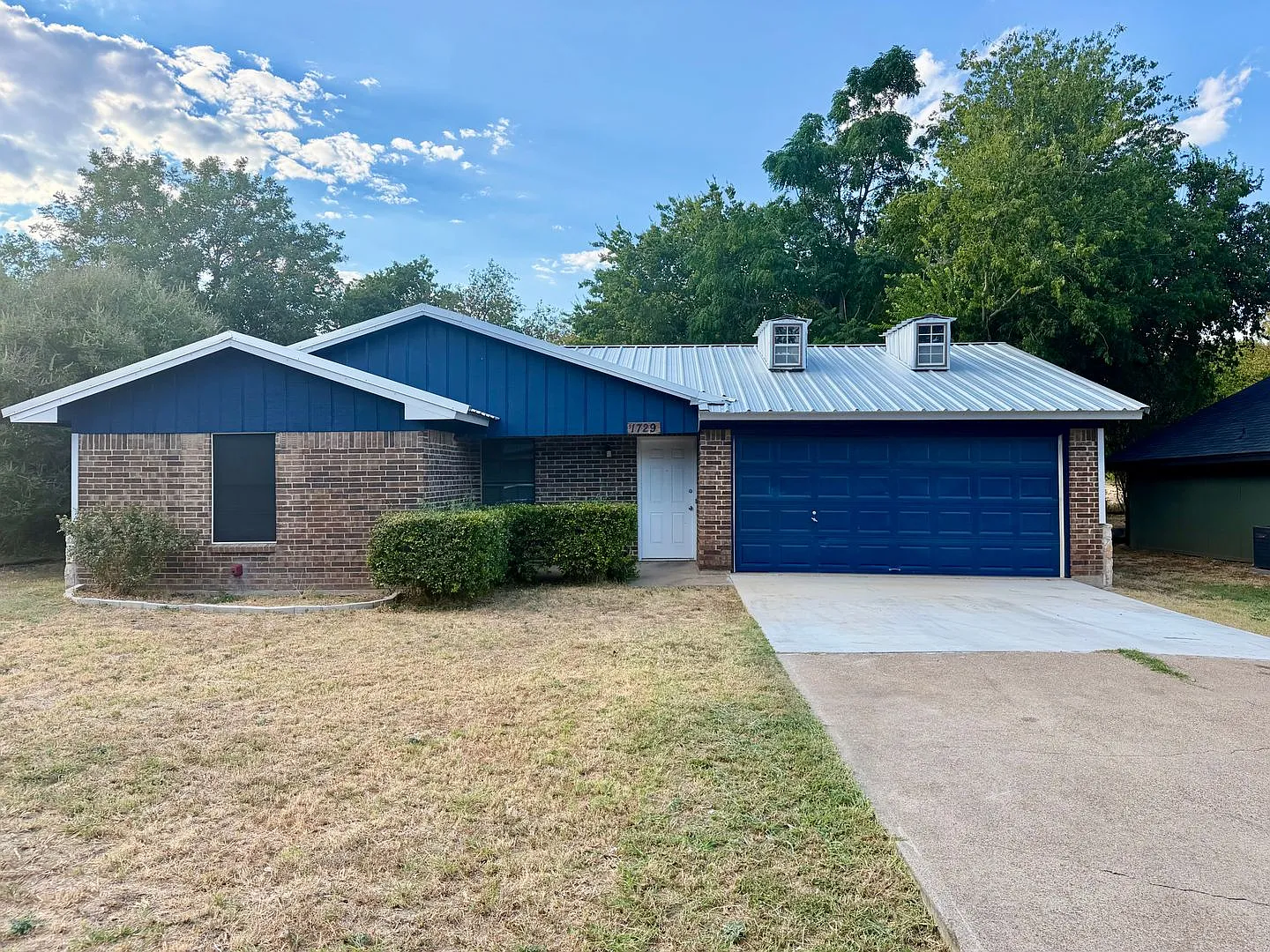 Updated Home in Downtown Granbury — Photo 1