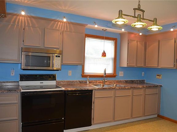 2nd image of 3095 Junior Pkwy