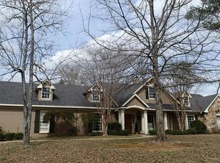 107 Sleepy Hollow Dr, Columbus, MS 39705
