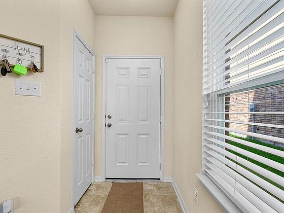5th image of 14710 Meadow Acre Trl