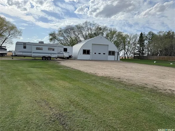 201 West Rd, Leroy, SK S0K 2P0