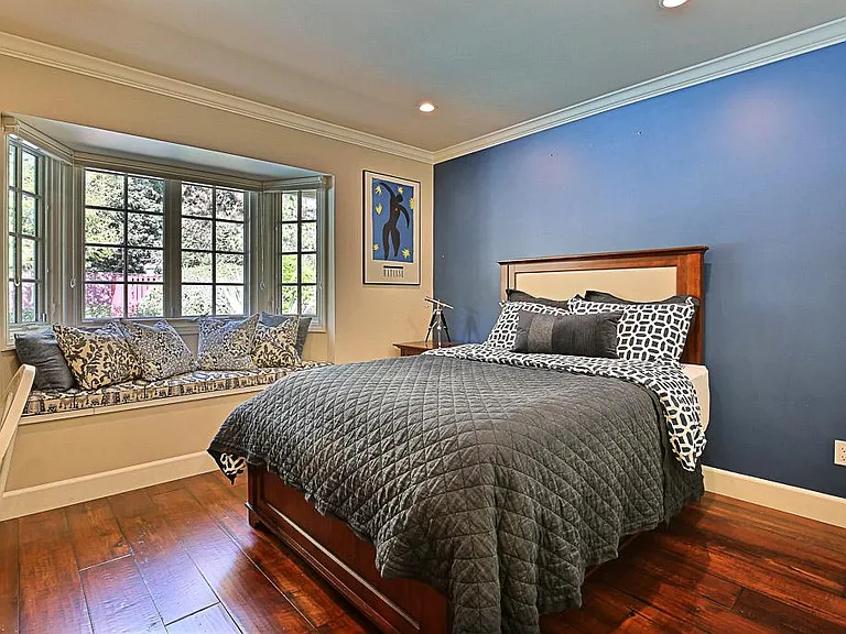 2120 Urmston Pl — Photo 20