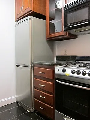 Sold by Nest Seekers International | media 8