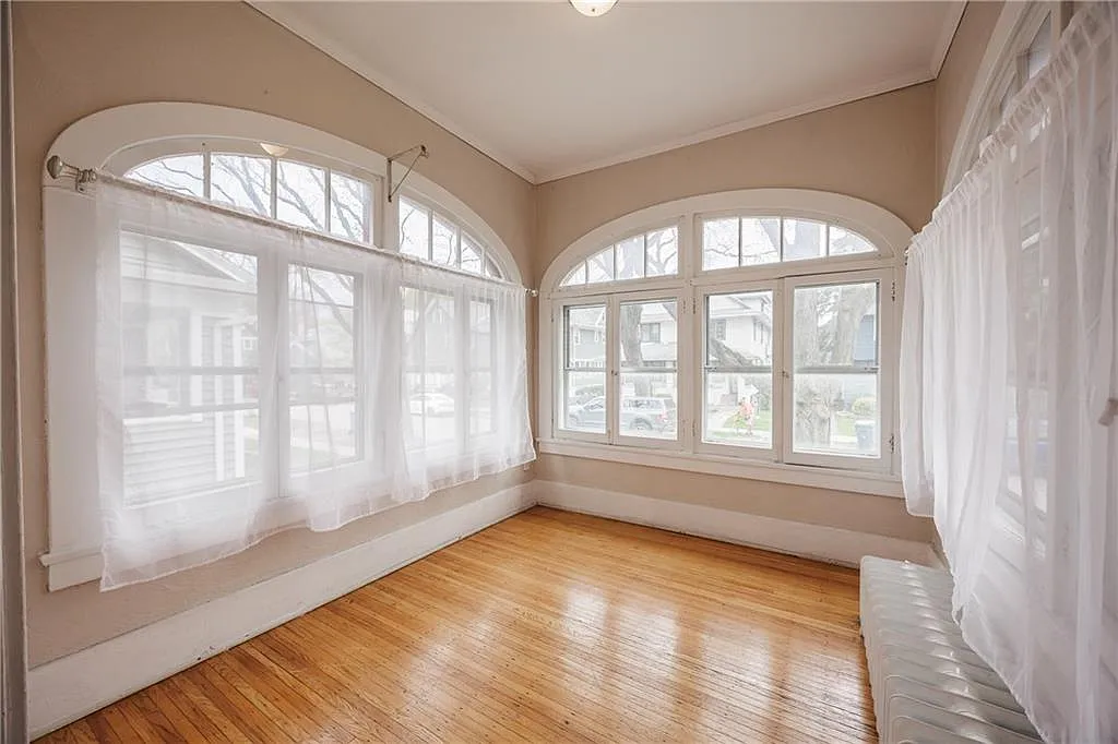 3 bed, 1600 sqft, $1,800 — Photo 4