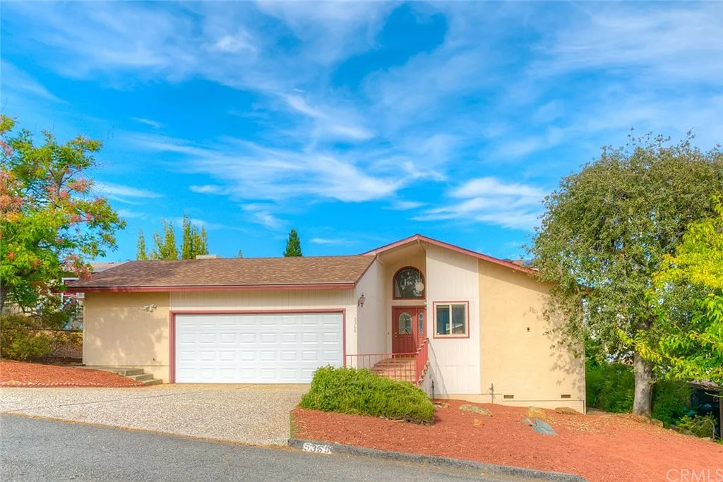 5368 Treasure Hill Dr photo 1