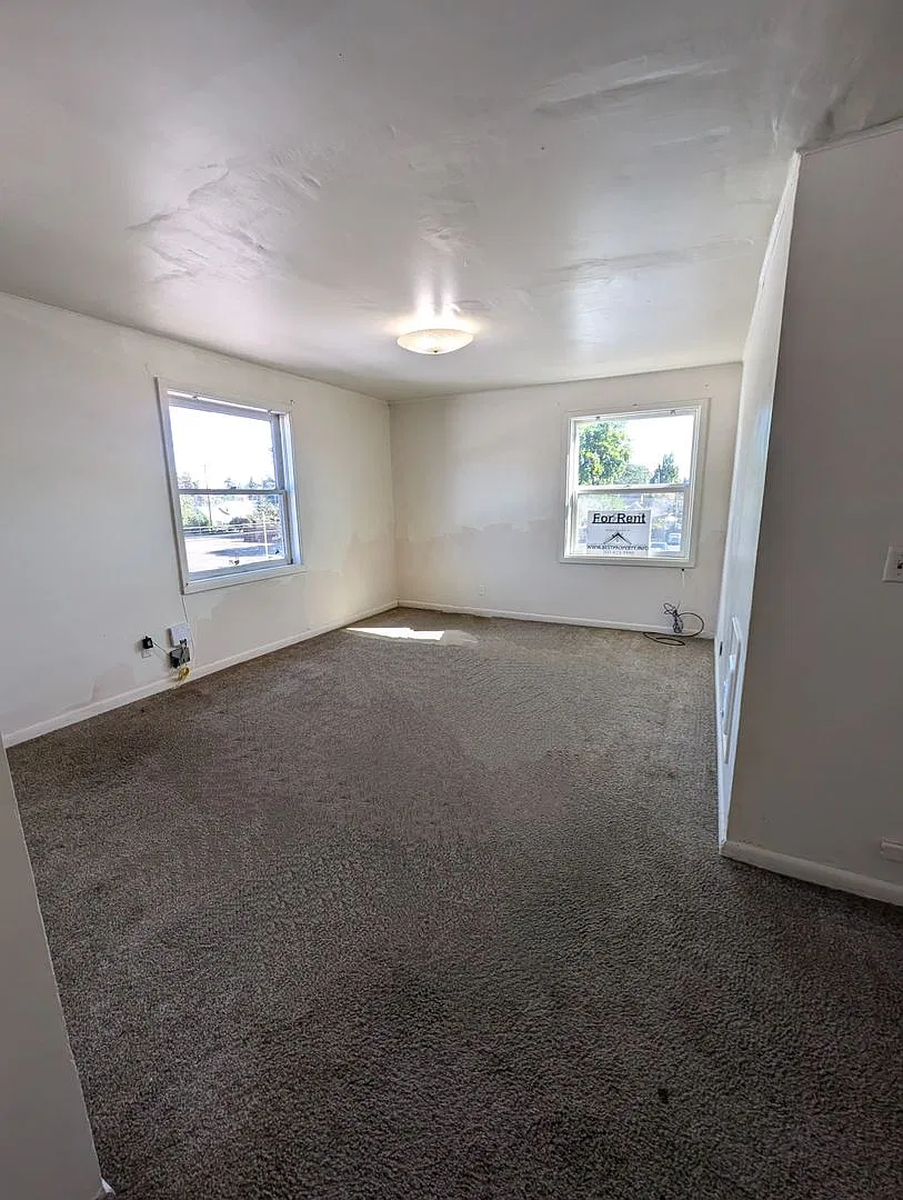 190 SE Mill St — Photo 3
