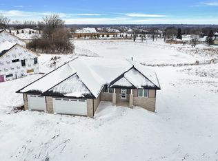 3038 Stone Fence Pl, Green Bay, WI 54311