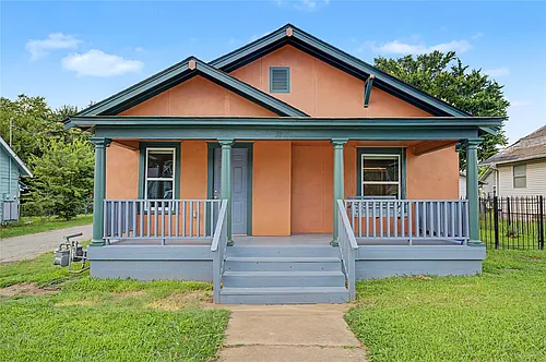 2015 E 2nd St Photo 1 2015 E 2nd St Photo 1