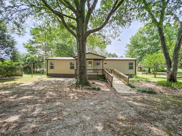 535 Smithwood Trl, Killen, AL 35645