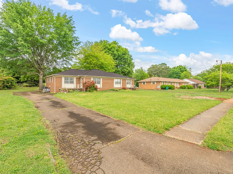 11707 S Williamsburg Dr — Photo 17
