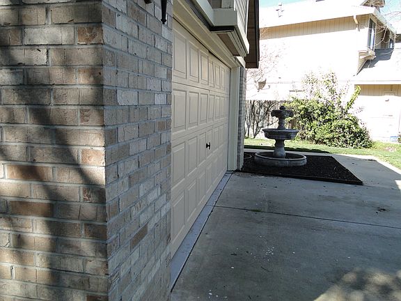 5th image of 8174 Devon Park Ct