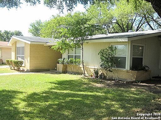 5th image of 107 Waxwood Ln