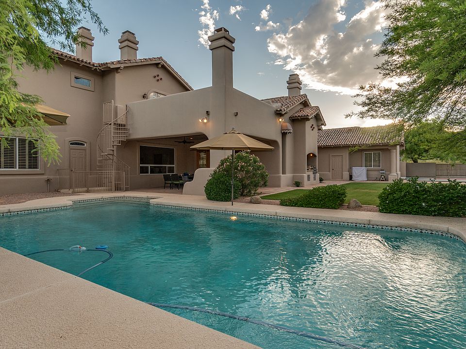 1st image of 3302 E Tonto Dr