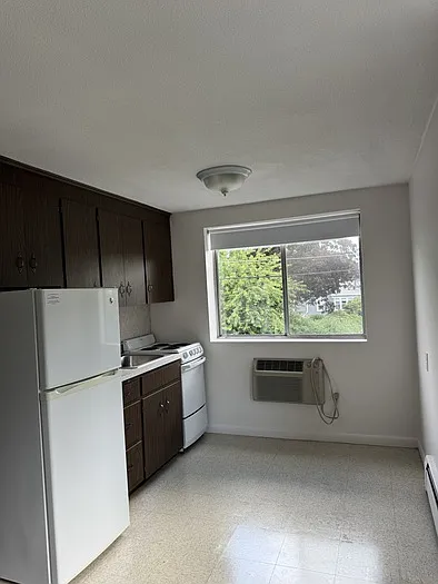15 Piggott Rd #8 — Photo 2