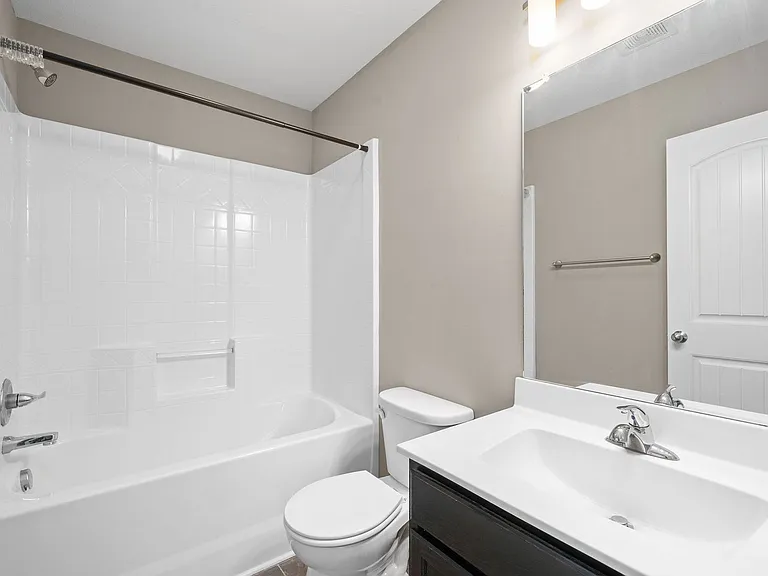 515 Sourwood Dr — Photo 16