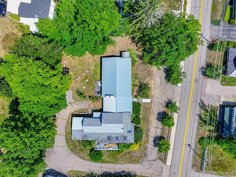 216 Mechanic St #A — Photo 25