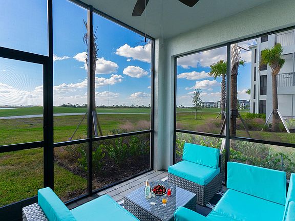 Lenai view to the golf course and lake view