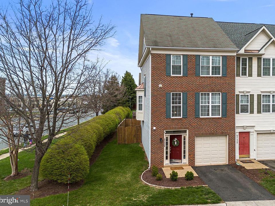 1st image of 45426 Clarkes Crossing Sq