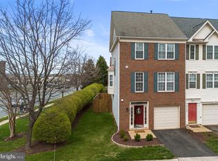 45426 Clarkes Crossing Sq, Sterling, VA