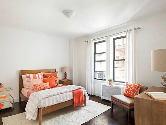 4th image of 15 W 55th St Ph 3