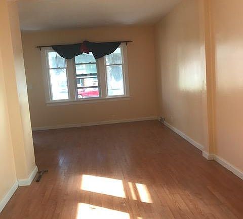 5th image of 162 N Ogden St