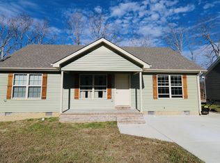 370 Amelia Dr, Manchester, TN 37355