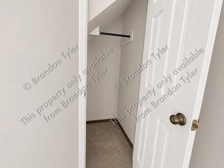 701 S 40th St — Photo 12