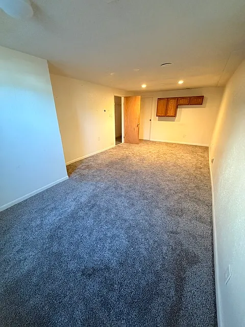 2 bed, $800 — Photo 2