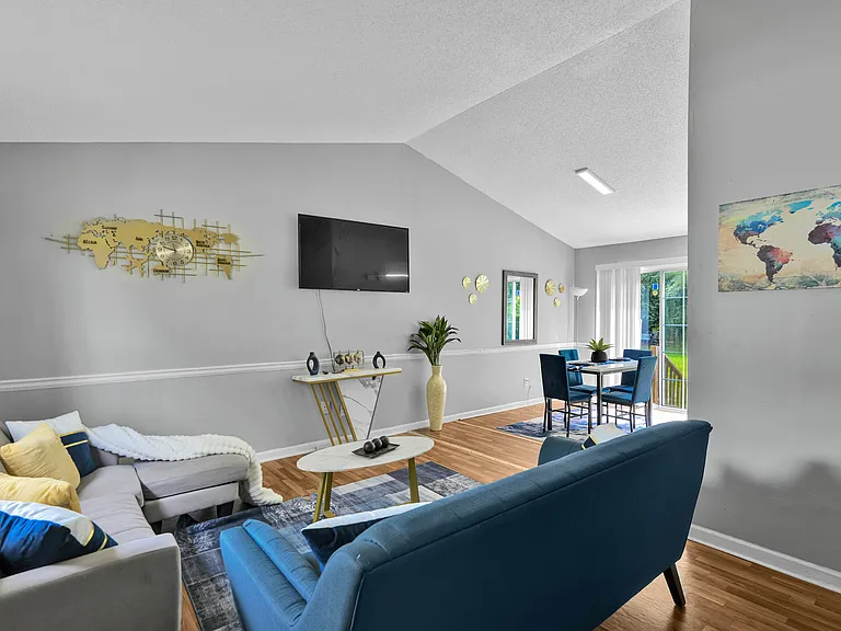 5626 Pine Gate Dr — Photo 18