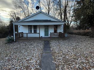 365 Maple St, Russell Springs, KY 42642