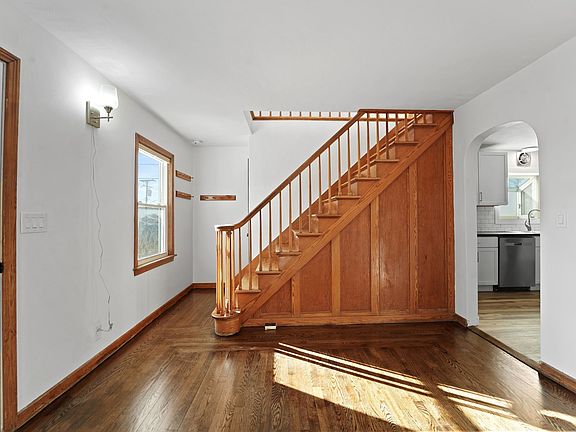 3rd image of 507 Odell Ave
