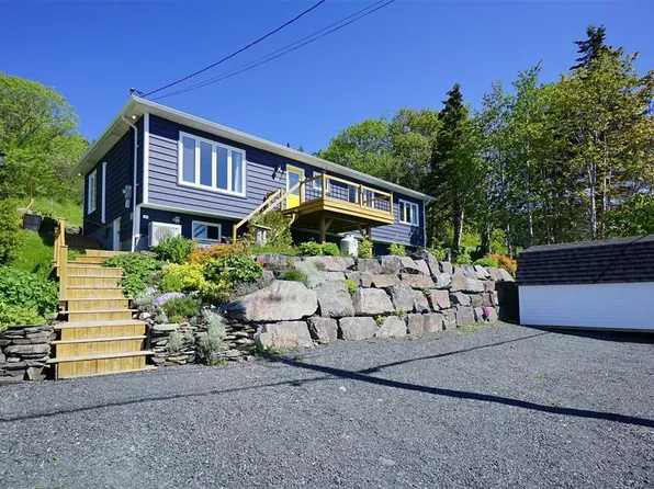 4 Main Road, Bishops Cove, NL A0A3X1